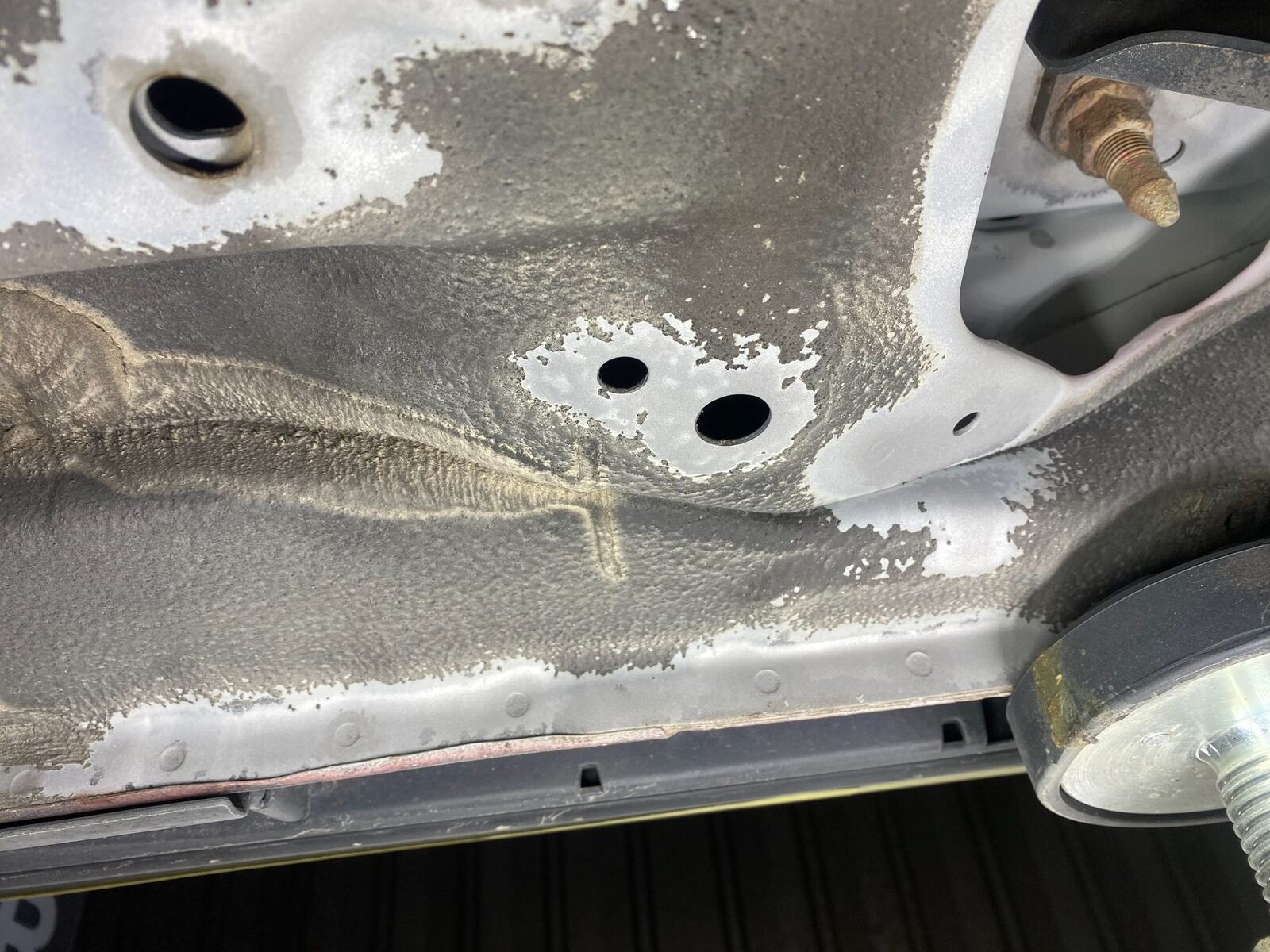 Подготовка днища Mazda CX-5 — фото 4